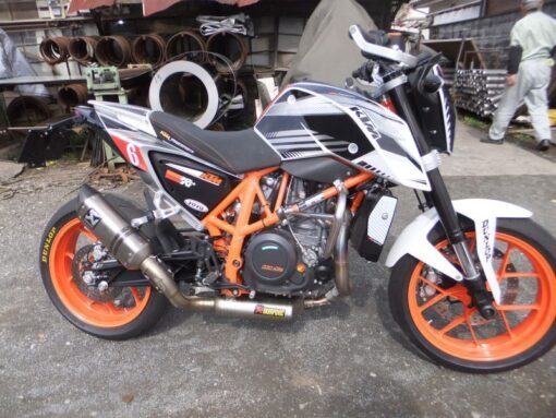 KTM 690 DUKE